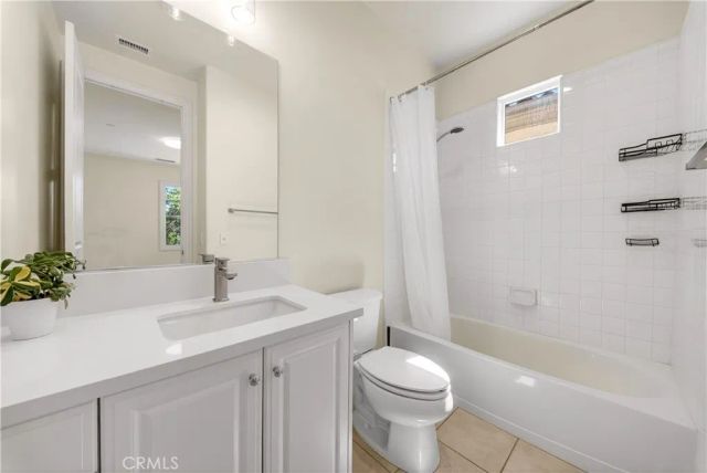 22 Lark, Lake Forest, CA 92630