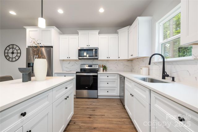 4445 Garvin Drive, Charlotte, NC 28269