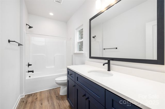 4445 Garvin Drive, Charlotte, NC 28269