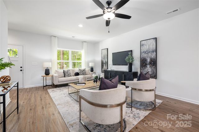 4445 Garvin Drive, Charlotte, NC 28269