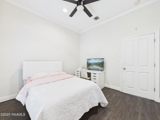 110 Barton Terrace, Youngsville, LA 70592