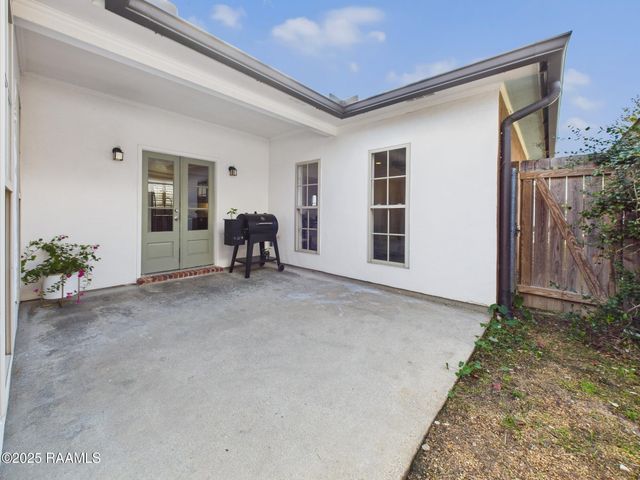 110 Barton Terrace, Youngsville, LA 70592