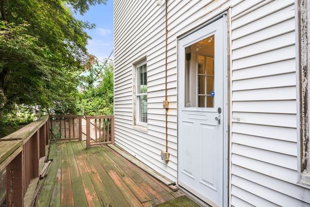 24 Auburn Street, Boston, MA 02129