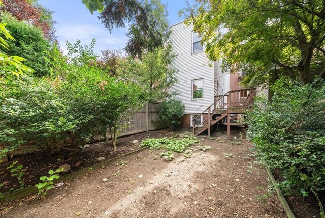 24 Auburn Street, Boston, MA 02129