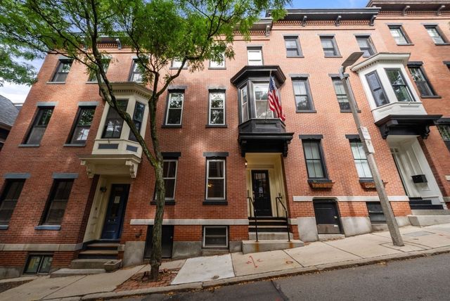 24 Auburn Street, Boston, MA 02129