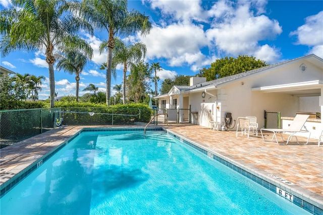 740 Lake Orchid Circle 109, Vero Beach, FL 32962