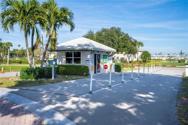 740 Lake Orchid Circle 109, Vero Beach, FL 32962