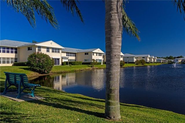 740 Lake Orchid Circle 109, Vero Beach, FL 32962