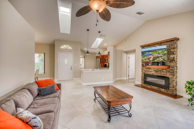 20 Via Aurelia, Palm Beach Gardens, FL 33418