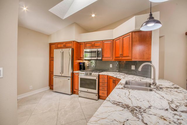 20 Via Aurelia, Palm Beach Gardens, FL 33418