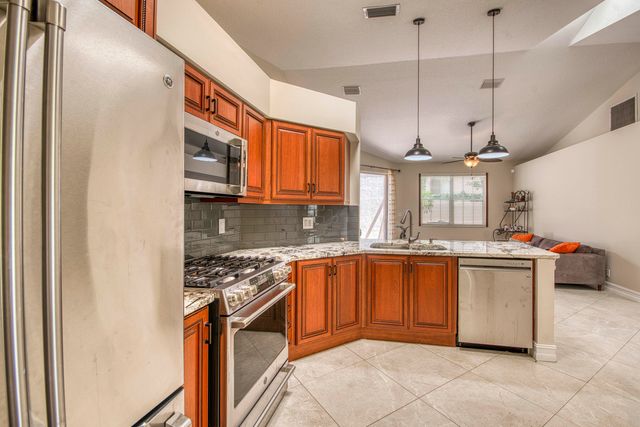 20 Via Aurelia, Palm Beach Gardens, FL 33418
