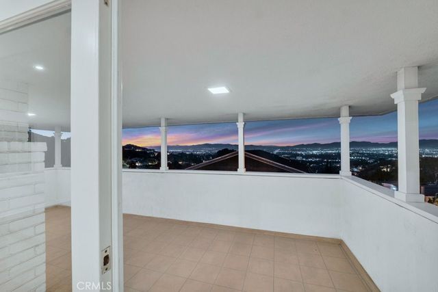 3461 Alginet, Encino, CA 91436