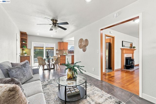 32235 Pulaski Dr, Hayward, CA 94544