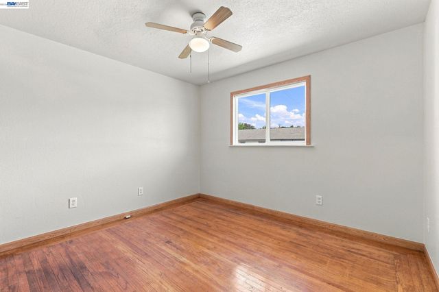 32235 Pulaski Dr, Hayward, CA 94544