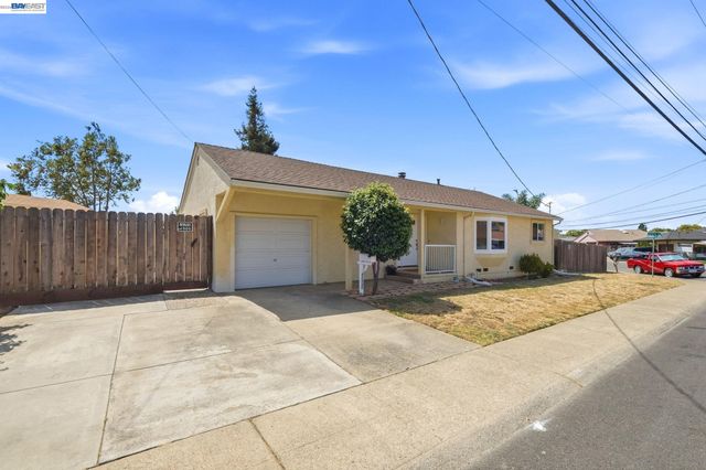 32235 Pulaski Dr, Hayward, CA 94544