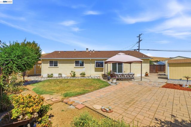 32235 Pulaski Dr, Hayward, CA 94544