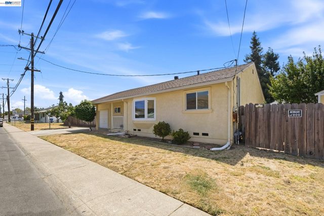 32235 Pulaski Dr, Hayward, CA 94544