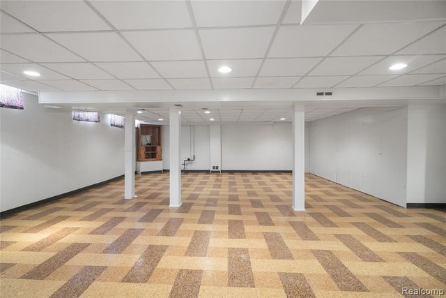 13171 Burgundy Avenue, Warren, MI 48089