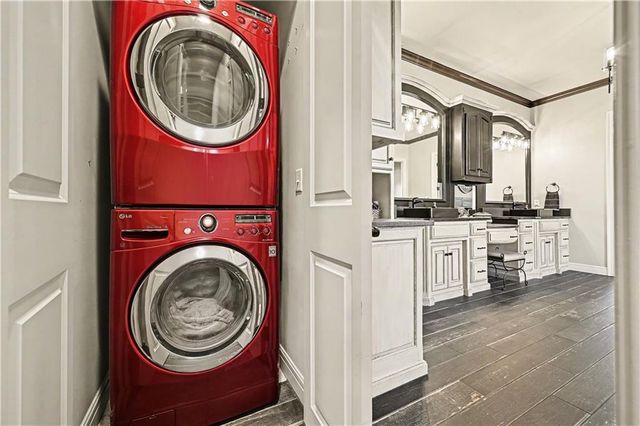 14606 Briar Street, Leawood, KS 66224