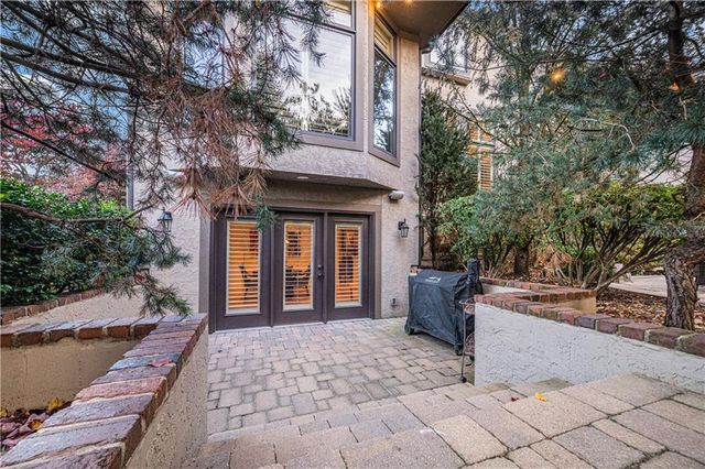 14606 Briar Street, Leawood, KS 66224