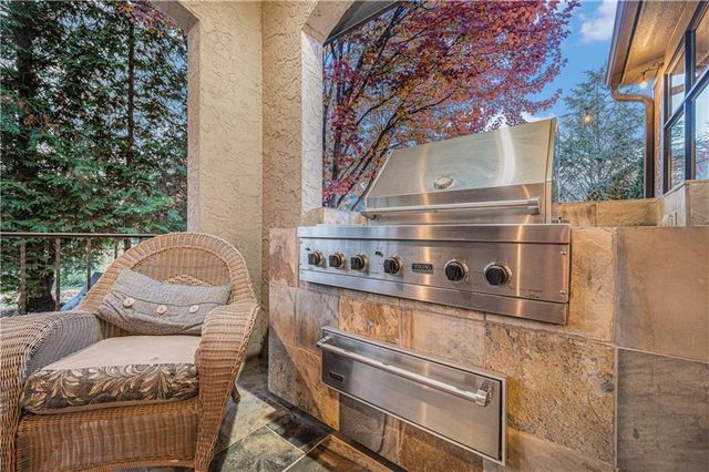 14606 Briar Street, Leawood, KS 66224