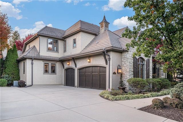 14606 Briar Street, Leawood, KS 66224