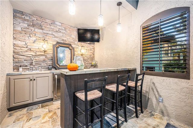 14606 Briar Street, Leawood, KS 66224