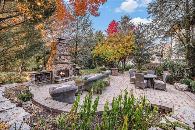 14606 Briar Street, Leawood, KS 66224