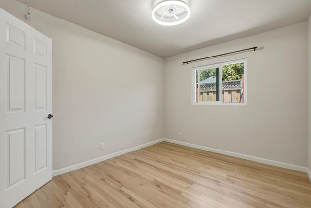 530 B Street, Hollister, CA 95023