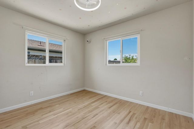 530 B Street, Hollister, CA 95023