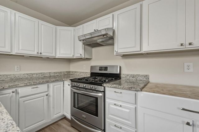 530 B Street, Hollister, CA 95023