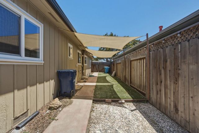 530 B Street, Hollister, CA 95023