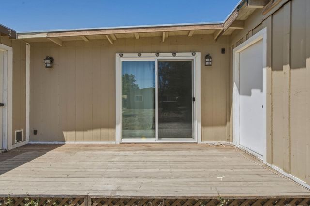 530 B Street, Hollister, CA 95023