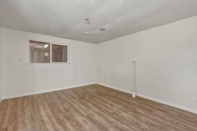 530 B Street, Hollister, CA 95023