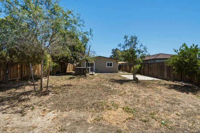 530 B Street, Hollister, CA 95023