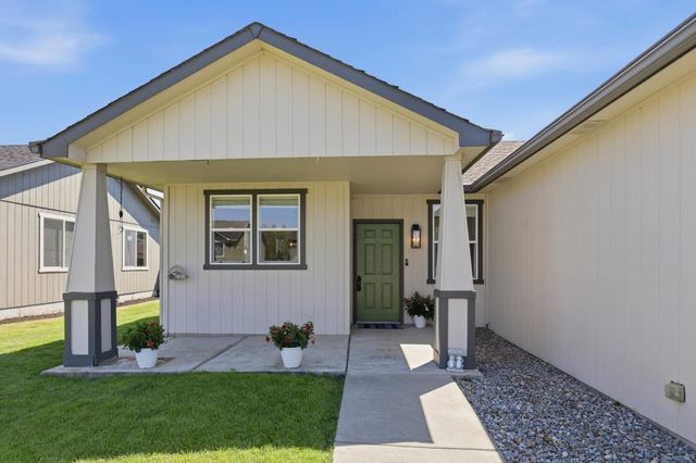 17608 E 2nd Ln, Spokane Valley, WA 99016