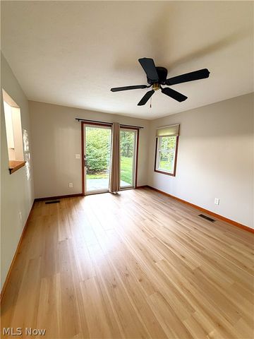 1933 Candlewood Drive, Avon, OH 44011
