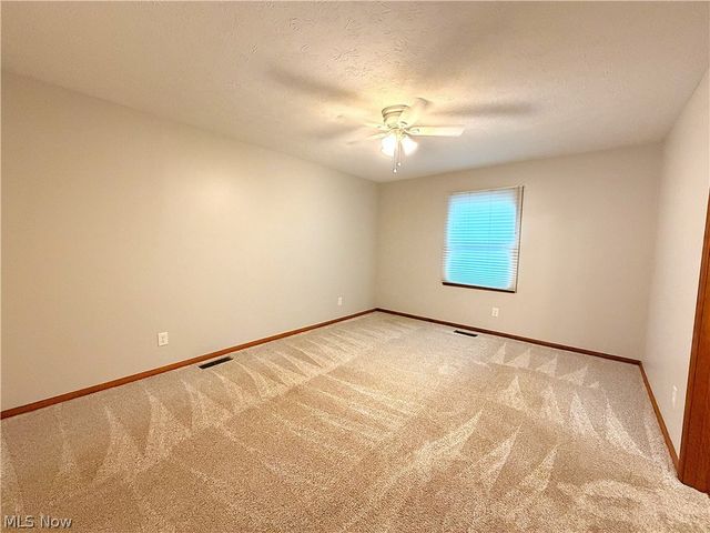 1933 Candlewood Drive, Avon, OH 44011