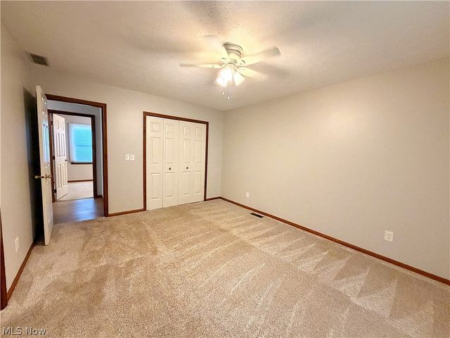 1933 Candlewood Drive, Avon, OH 44011