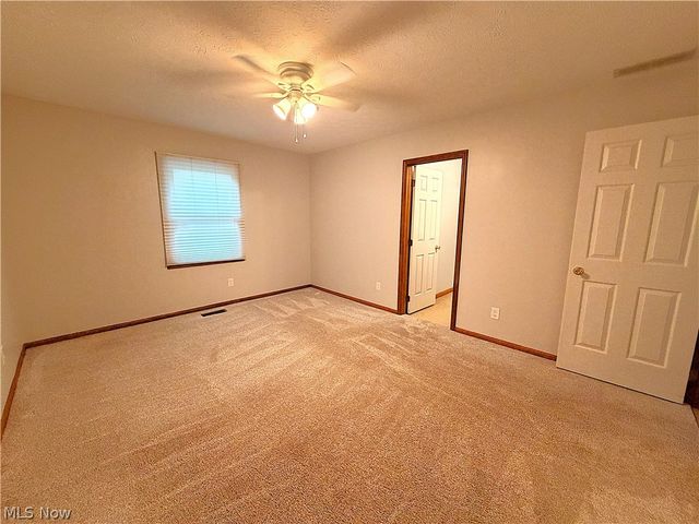 1933 Candlewood Drive, Avon, OH 44011