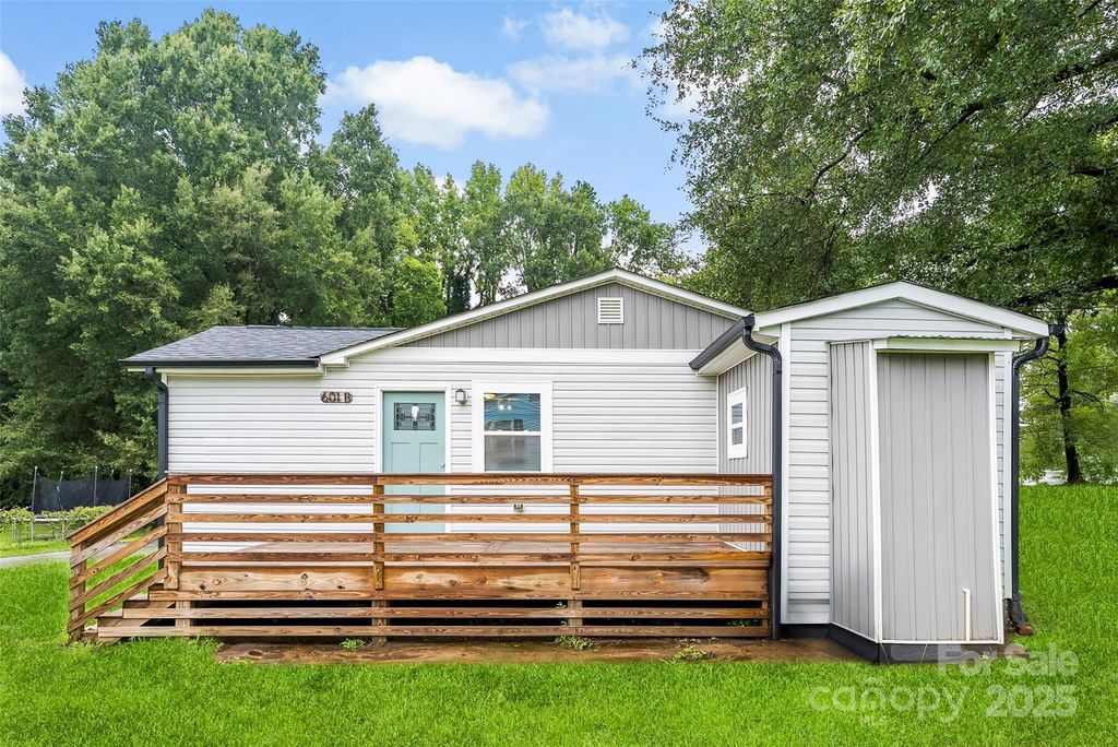 601 Rhyne Circle 108/ B, Gastonia, NC 28054