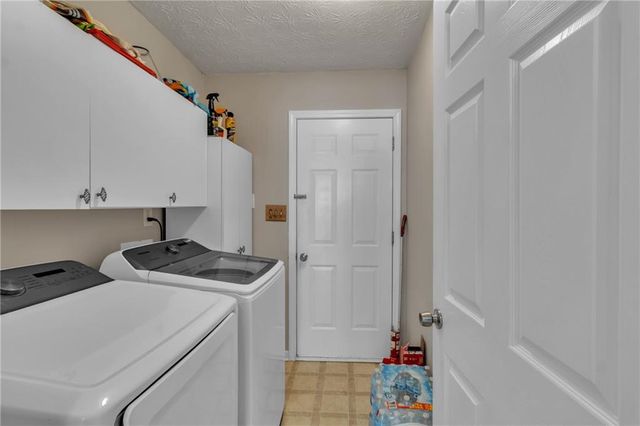 1515 Brisbane Drive, Dacula, GA 30019