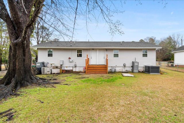406 Butler Street, Saint Matthews, SC 29135