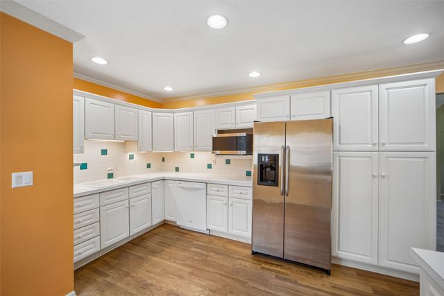 3828 Hunter Avenue, Des Moines, IA 50311