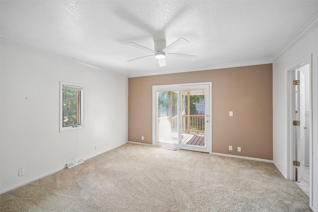 3828 Hunter Avenue, Des Moines, IA 50311