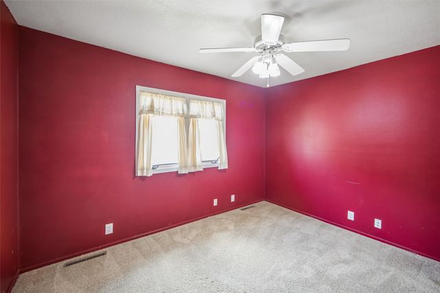 3828 Hunter Avenue, Des Moines, IA 50311