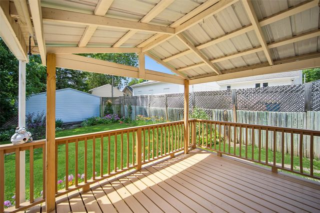 3828 Hunter Avenue, Des Moines, IA 50311