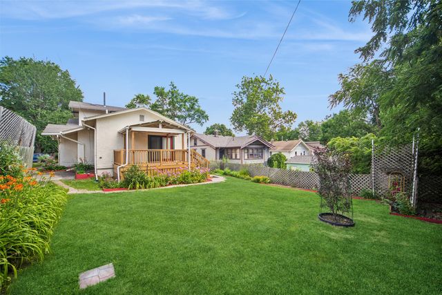 3828 Hunter Avenue, Des Moines, IA 50311