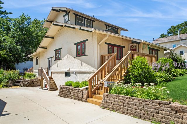 3828 Hunter Avenue, Des Moines, IA 50311