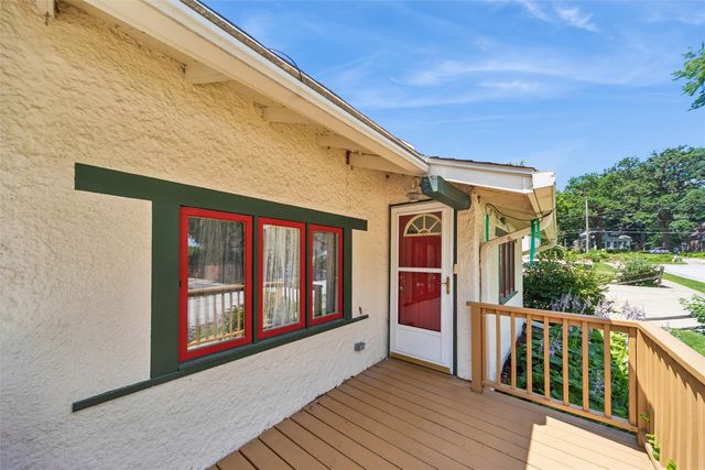 3828 Hunter Avenue, Des Moines, IA 50311